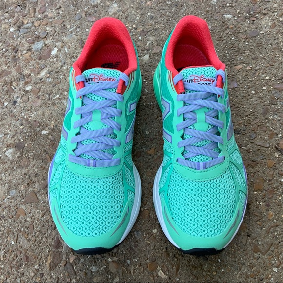 NEW Ariel runDisney New Balance women’s running shoes - Picture 5 of 15
